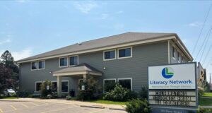 Literacy Network receives $80,000 grant for its Citizenship Program