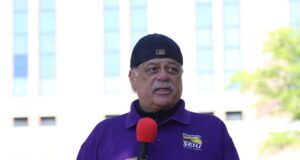 Meriter service and support staff host rally featuring gubernatorial candidates as bargaining talks remain at a stalemate