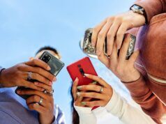 Nearly a third of American teens interact with AI chatbots daily, study finds