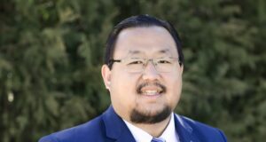 Yee Leng Xiong wins Democratic primary race for Wisconsin treasurer