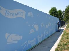 Milwaukee Brewers to unveil new mural in Fitchburg