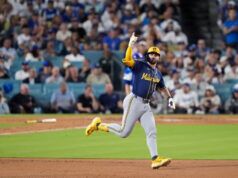 Milwaukee Brewers end the Dodgers’ quest for a third-straight title, sweeping LA to earn a trip to the World Series