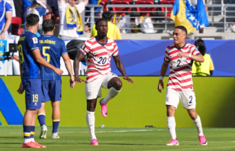 U.S. defeats Bosnia-Herzegovina 2-0, earning first World Cup knockout victory since 2002